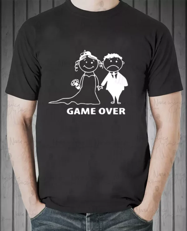 camiseta negra hombre game over 4